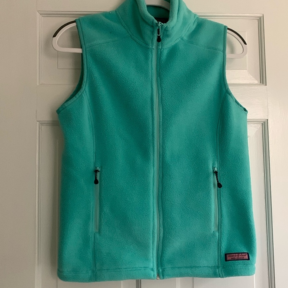Vineyard Vines fleece vest